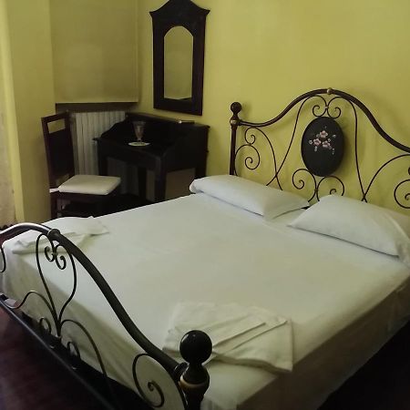 Hotel La Carina Гротаминарда Екстериор снимка