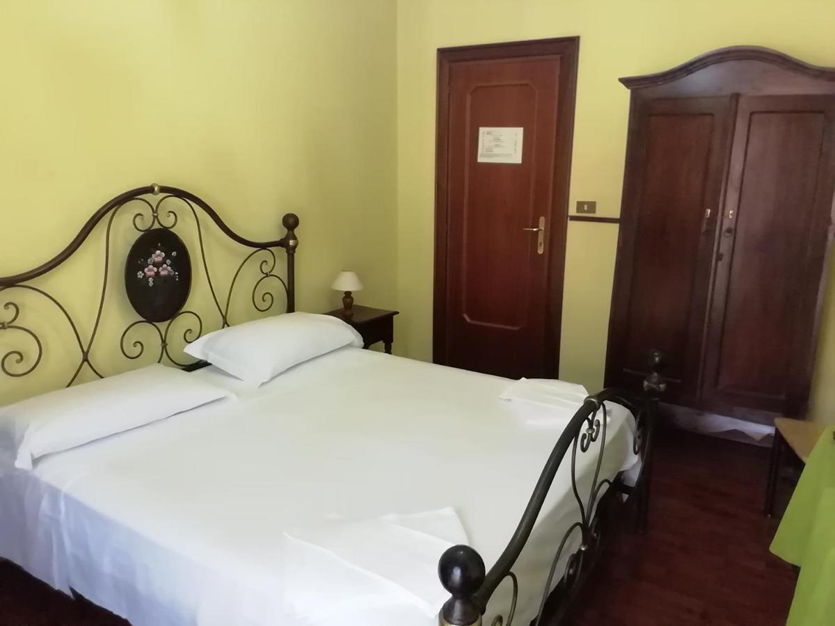 Hotel La Carina Гротаминарда Екстериор снимка