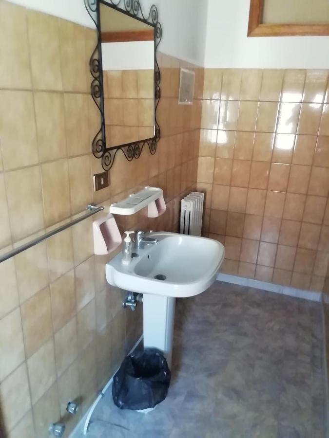 Hotel La Carina Гротаминарда Екстериор снимка