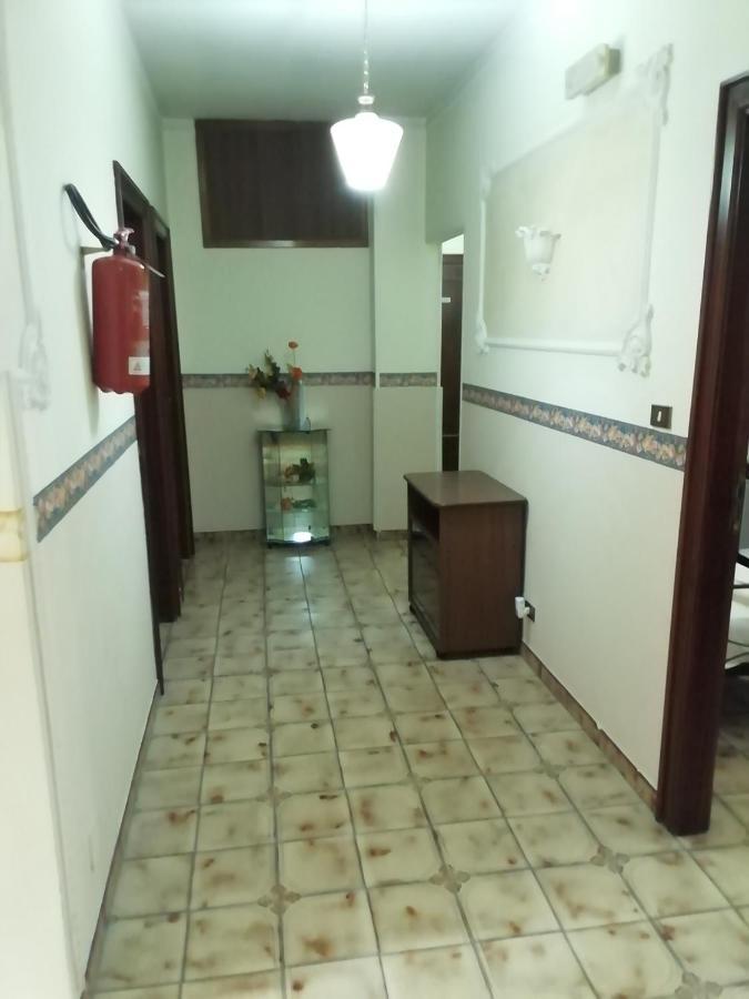Hotel La Carina Гротаминарда Екстериор снимка